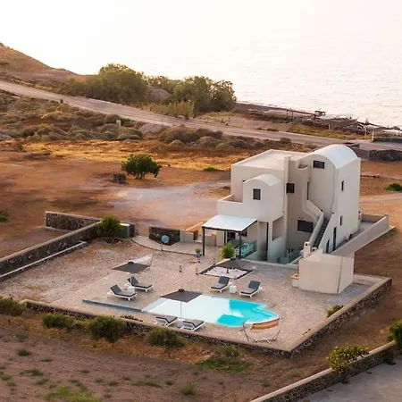 Mythique Pool * Foinikia (Santorini)