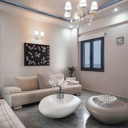 Mythique Pool וילה