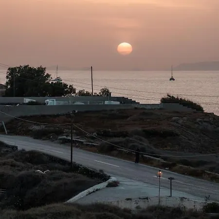 Mythique Pool Foinikiá