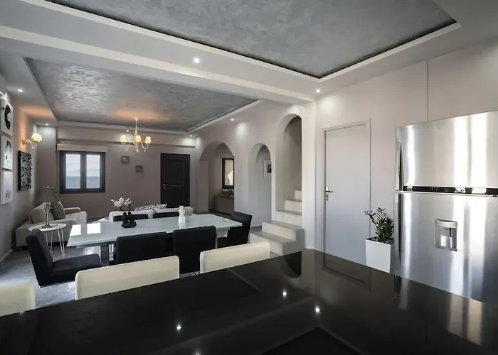 Mythique Pool Villa *