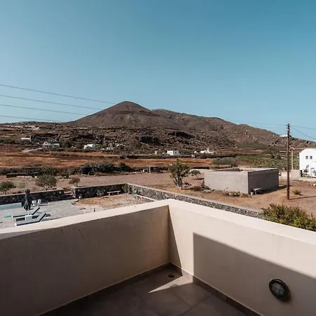 Willa Mythique Pool Foinikiá