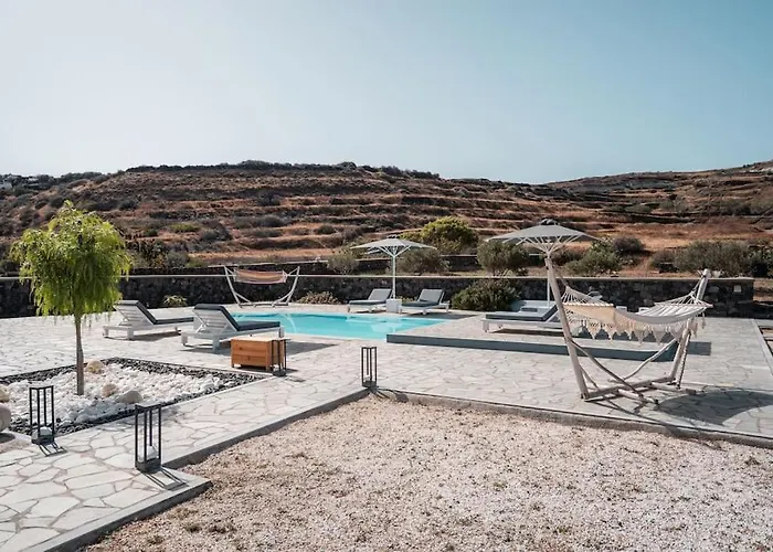 Villa Mythique Pool Foinikiá